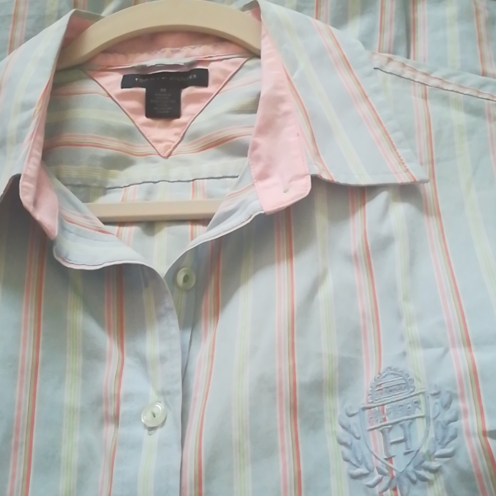 Tommy Hilfiger Cute Button Down Blouse